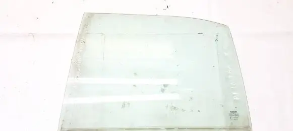 Nissan Primera Rear door window glass