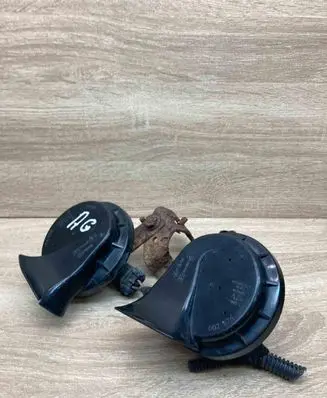 Opel Meriva A Horn signal 002924 400500Hz Pair