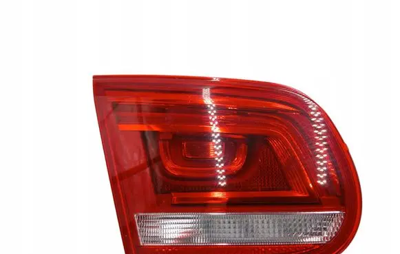 Volkswagen Eos Tailgate rear/tail lights 1Q0945093R
