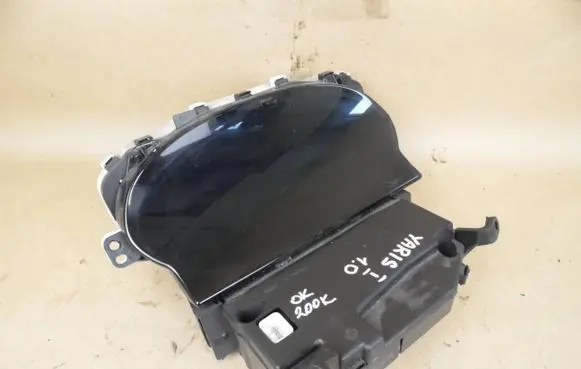 Toyota Yaris Speedometer (instrument cluster) 838000D010 316569271 216569771