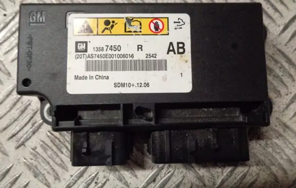 Chevrolet Cruze Airbag control unit/module 13587450