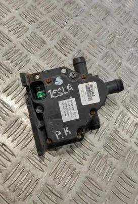 Tesla Model S Electric auxiliary coolant/water pump 600737000B 127000330010 H42M8000000