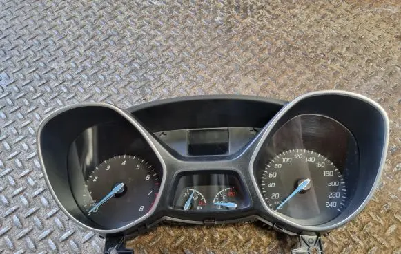 Ford Focus Speedometer (instrument cluster) BM5T10849BAG BM5T10849