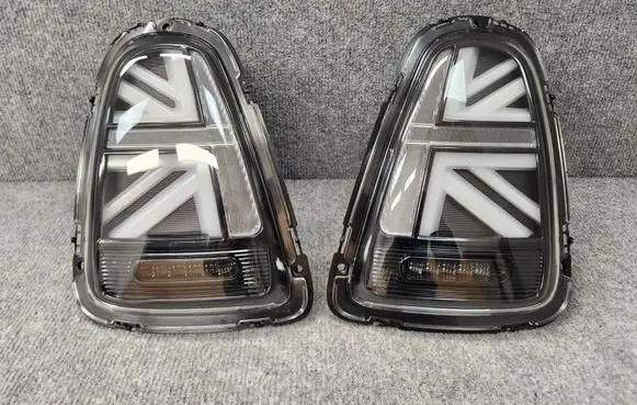 Mini One - Cooper R57 Rear/tail lights set YABMN0327H