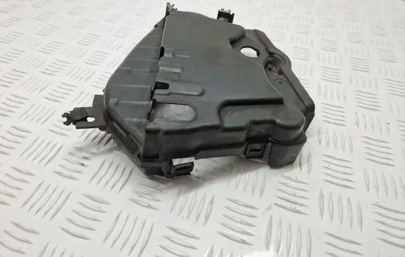 Renault Megane IV Timing belt guard (cover) 135632713R 135631065R 3930
