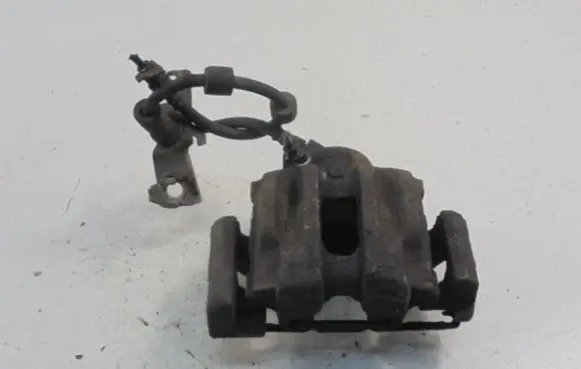 BMW X3 E83 Front brake caliper