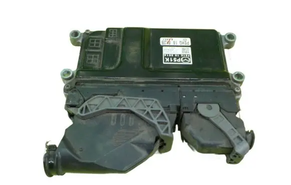Mazda 3 II Engine control unit/module P51K18881A
