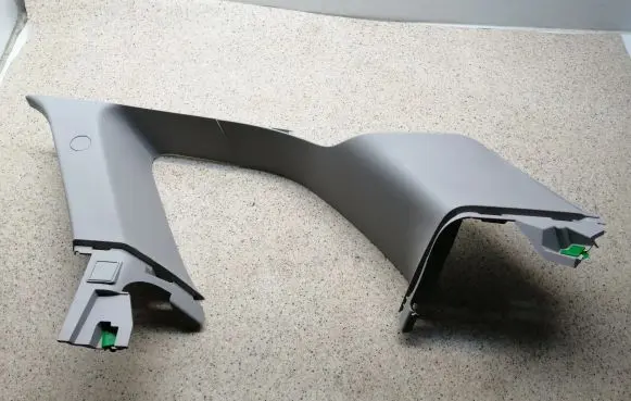 (D)pillar trim (top)