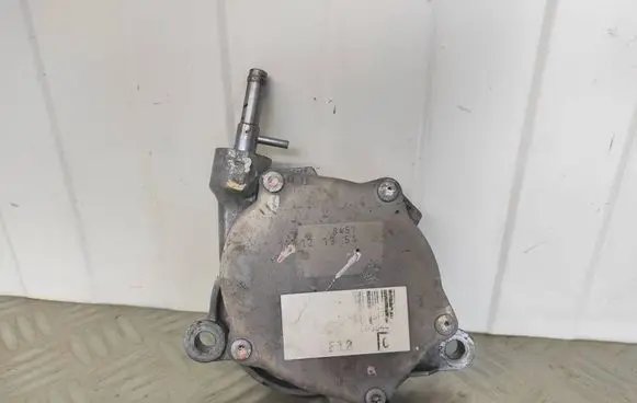Toyota Auris E180 Vacuum pump 1NDTV