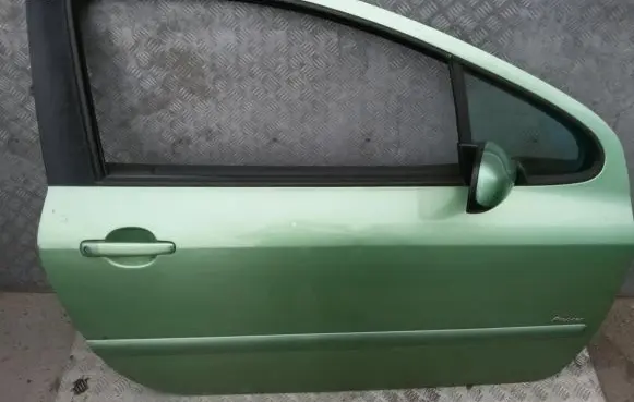 Peugeot 307 Front door