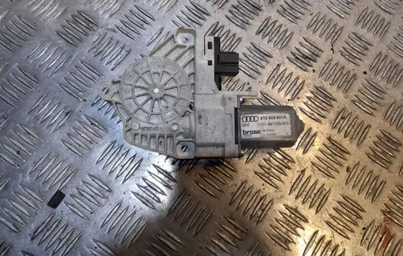 Audi A5 8T 8F Front door window regulator motor 8T0959801A