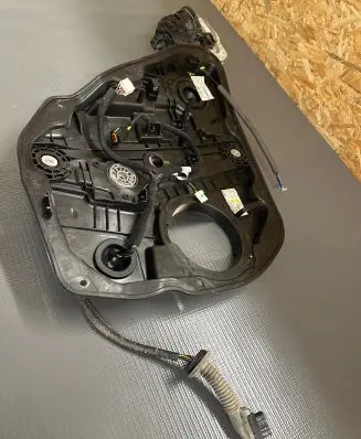 KIA Ceed Rear door lock 81410J7000 20200924101352