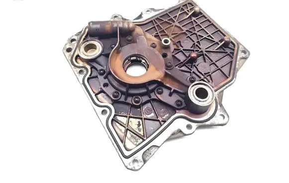 Mini One - Cooper R50 - 53 Oil pump 04693103AA 04777838AA