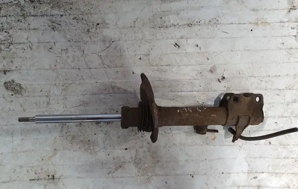 Nissan X-Trail T30 Rear shock absorber/damper NOCODE