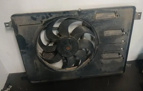 Volvo V70 Coolant fan relay 940002904 000018608108