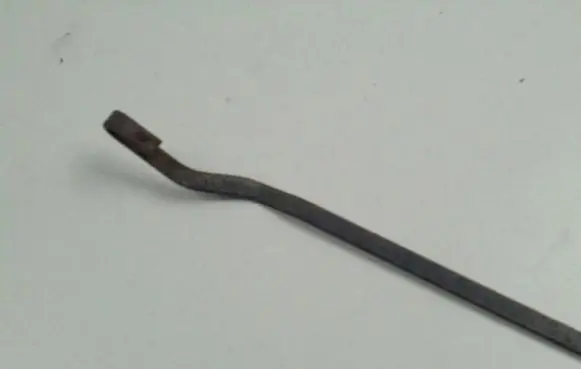 Volkswagen Polo II 86C 2F Front wiper blade arm 867955409A