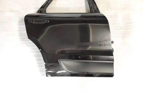Porsche Macan (95B) Rear door