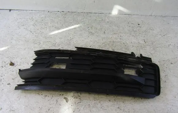 Skoda Kodiaq Front bumper lower grill 565807368