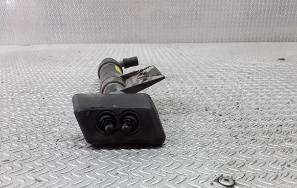 Iveco Daily 30.8 - 9 Headlight washer spray nozzle 1307030125