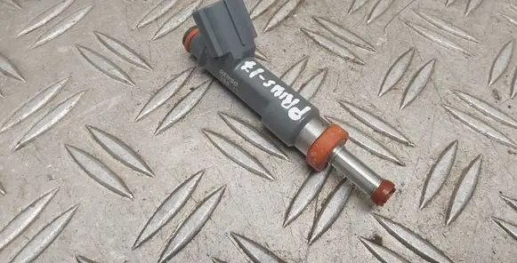 Toyota Prius (XW50) Fuel injector 2325037080 250062315
