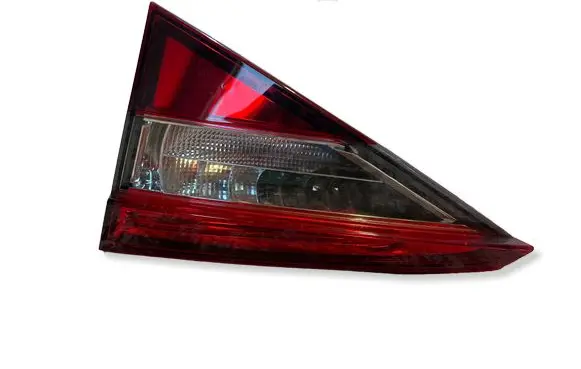 Skoda Superb B8 (3V) Tailgate rear/tail lights 00187294 00200072
