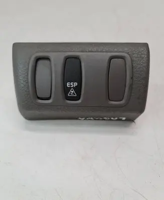 Renault Laguna II ESP (stability program) switch 8200025895 A1068510