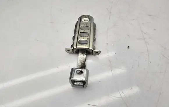 Mercedes-Benz Sprinter W906 Front door check strap stopper A9067200516