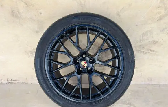 Porsche Macan (95B) R20 alloy rim