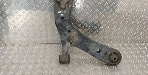 Toyota Auris E180 Front lower control arm/wishbone
