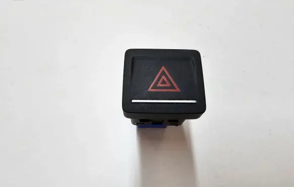 Volkswagen Golf VII Hazard light switch 5G0953509A