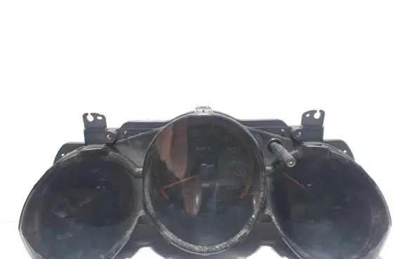 Speedometer (instrument cluster)