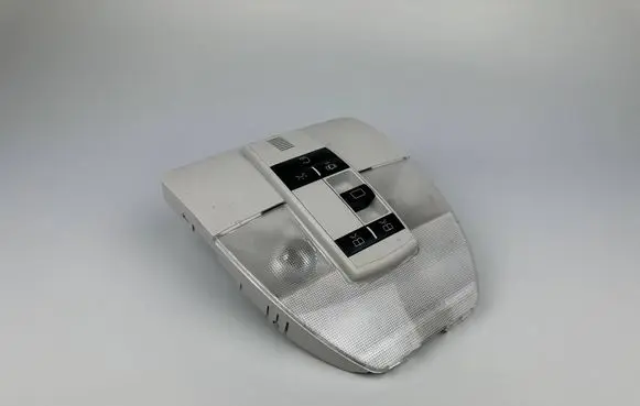 Mercedes-Benz A W169 Front seat light A1698200501 0000024105 2JM00883101