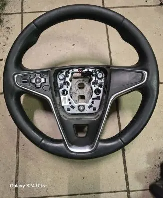 Opel Insignia A Steering wheel 39016159