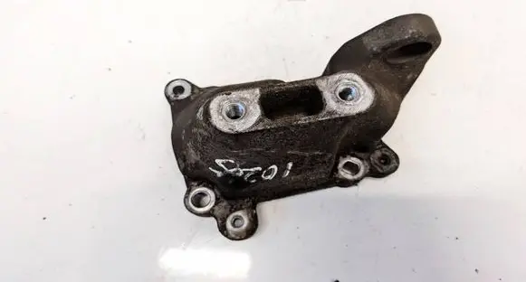 Chrysler 300 - 300C Engine mounting bracket 04578182AA