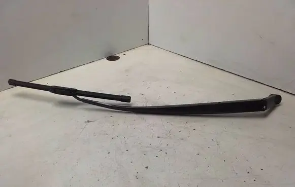 Toyota Verso Front wiper blade arm 3151820
