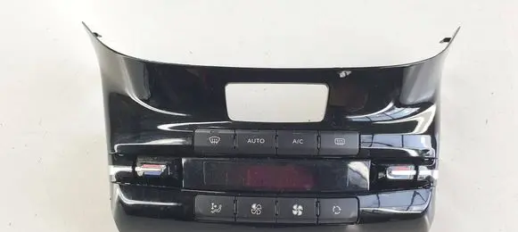 Peugeot 2008 I Central console control unit 98195706XU0 98195706XU