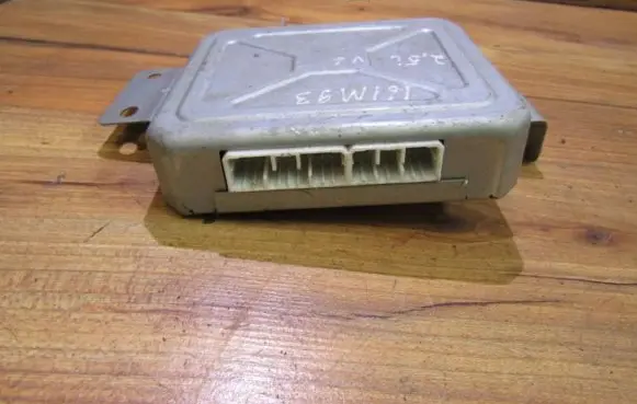 Mazda 626 ABS control unit/module ga2a67650