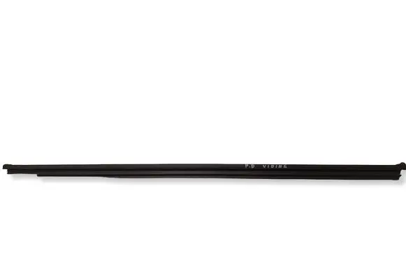 Volkswagen Tiguan Allspace Rubber seal front door window/glass 5NA837479