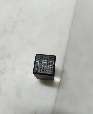 Volkswagen Transporter - Caravelle T4 Other relay 701963281 5HJ00660400