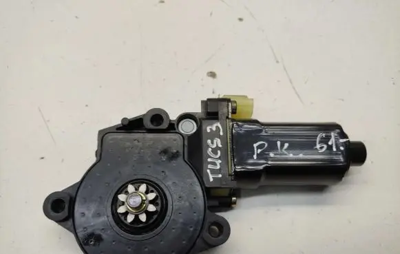 Hyundai Tucson JM Front door window regulator motor 3130034192 110440