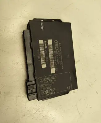 Audi A4 S4 B7 8E 8H Comfort/convenience module 8E0959433BK 01489497 00002729C4