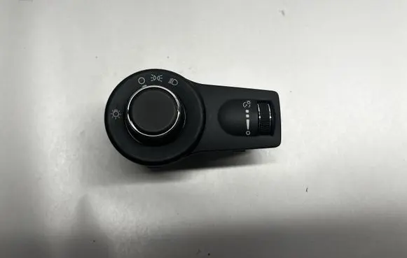 Chrysler Pacifica Light switch 120010492