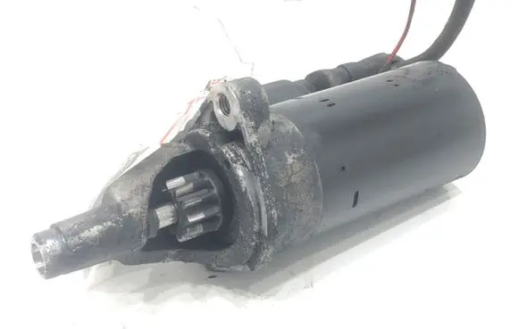 Volkswagen PASSAT B5.5 Starter motor 0001109021