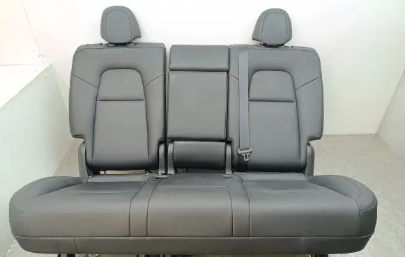 Tesla Model Y Rear seat 1552127DEA GFB2234000027E GE3B6A1CC27201