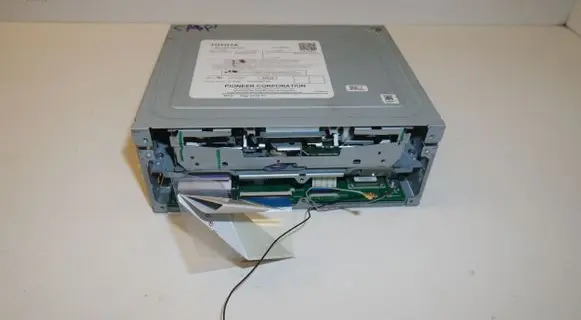 Lexus RX 450H Radio/CD/DVD/GPS head unit 861400E300