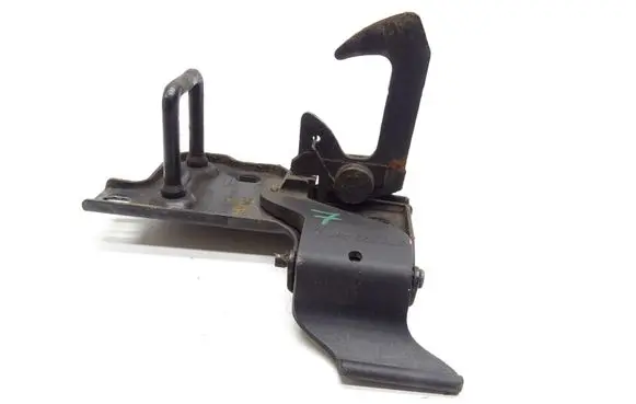 Skoda Superb B6 (3T) Engine bonnet/hood lock/latch loop/hook 3T0823480E