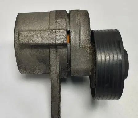 Volvo XC90 Timing belt tensioner 30637141