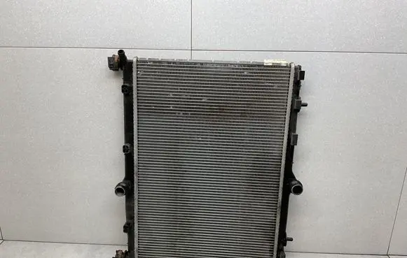 Opel Mokka B Coolant radiator 9825333380