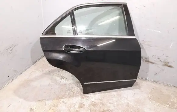 Mercedes-Benz E W212 Rear door 2127320210 2127300205