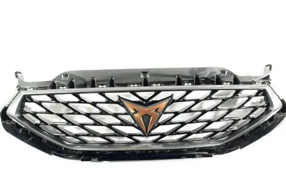 Seat Leon IV Front bumper upper radiator grill
